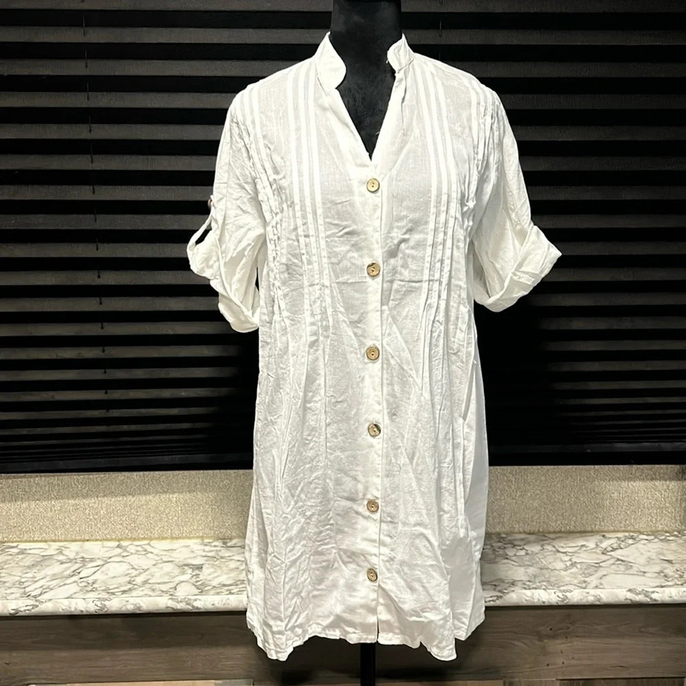 Club Z Collection Women’s White Button Front Cotton Swimsuit Tunic Small NWT